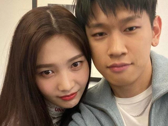 레드벨벳 조이와 크러쉬 / 크러쉬 인스타그램