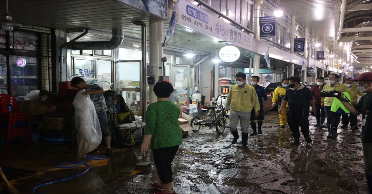 포항 구룡포시장 피해현장/포항시 제공
