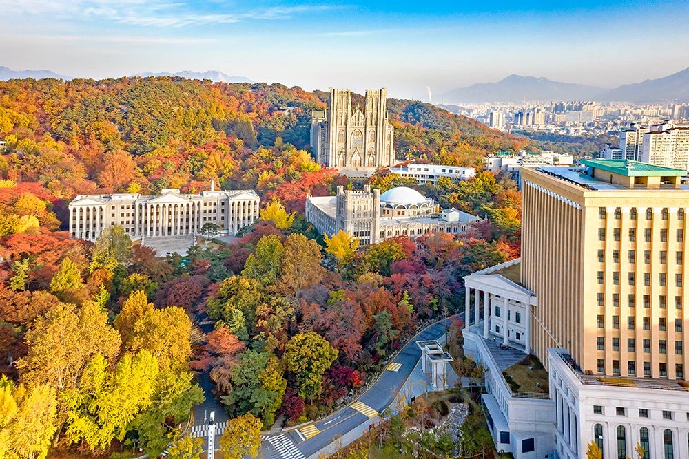 경희대 서울캠퍼스 전경 / 나무위키