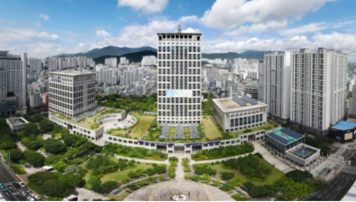 부산광역시청 전경 / 사진제공=부산시