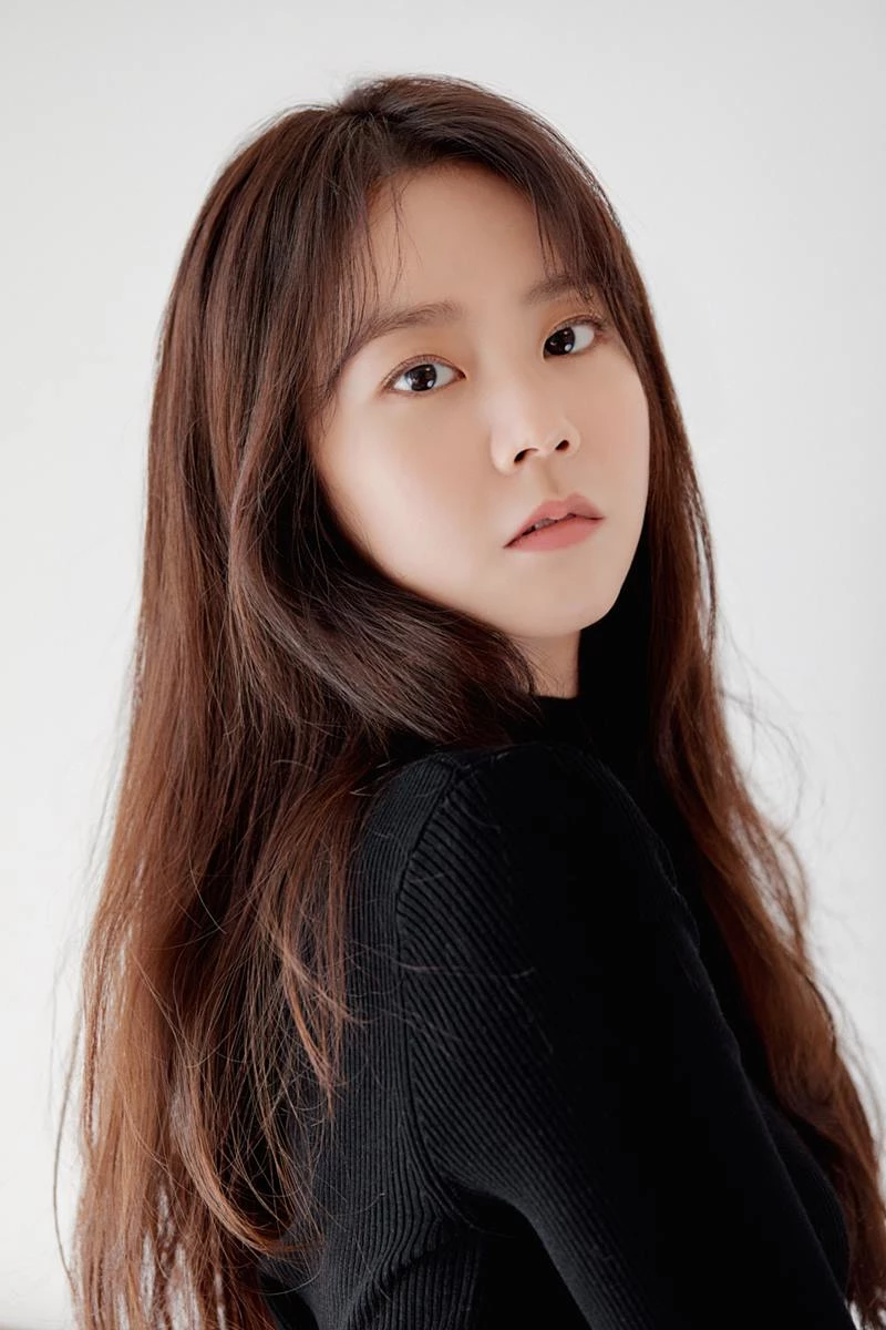 한승연 / 이하 YG엔터테인먼트