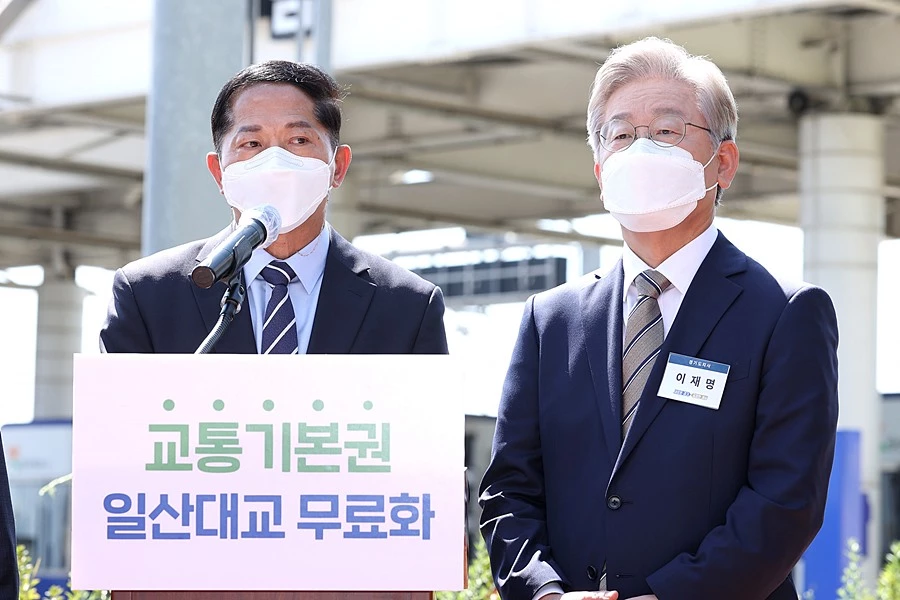 이재준 고양시장(왼쪽)과 이재명 경기도지사 / 이하 이재준 고양시장 페이스북