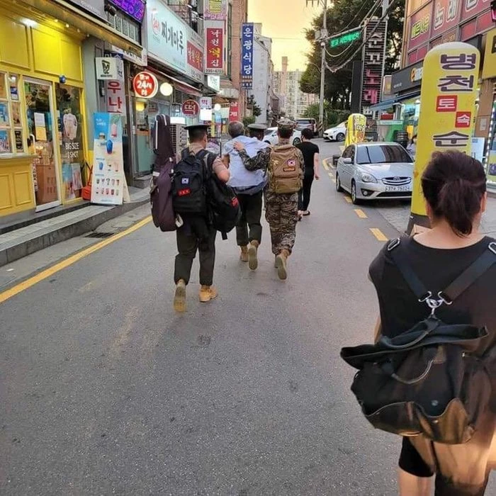 페이스북 '군대숲 - 군대 대나무숲'