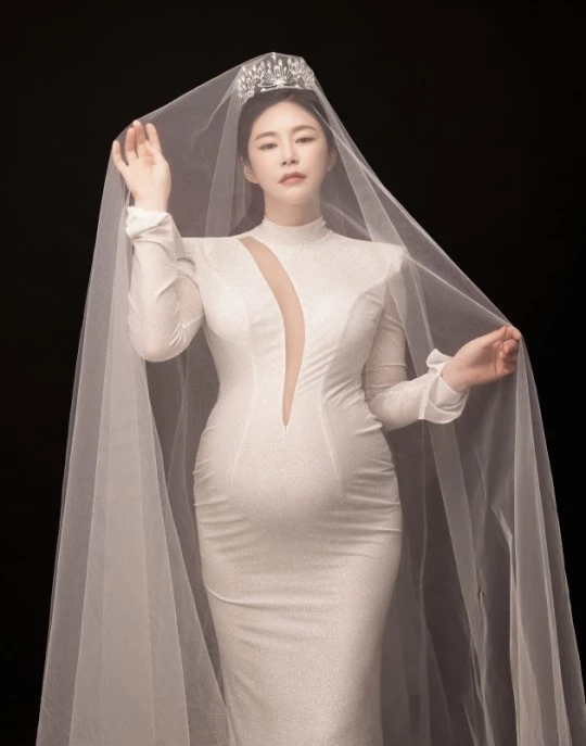 윤주만·김예린 부부 화보