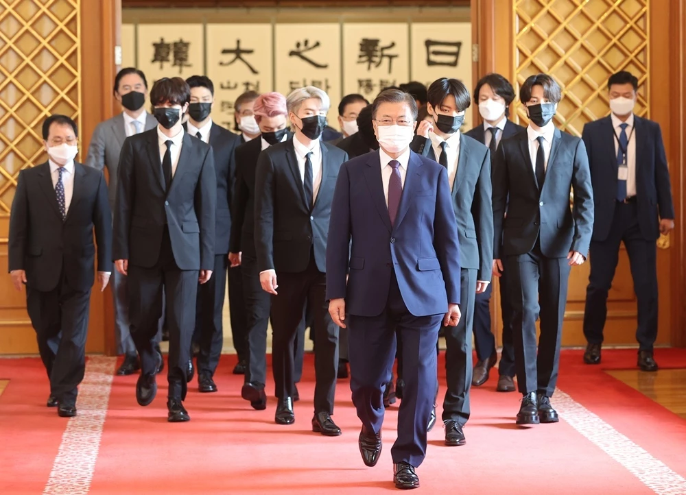 방탄소년단(BTS)이 '미래세대와 문화를 위한 대통령 특별사절'로 임명됐다 / 연합뉴스