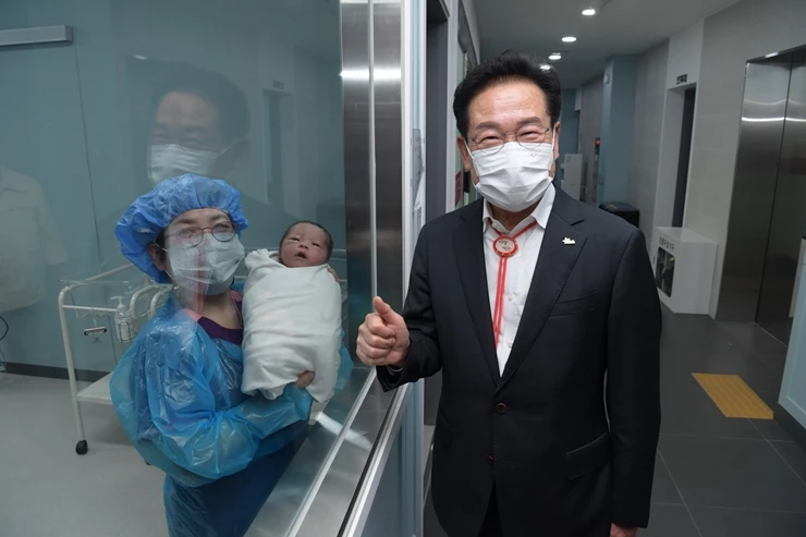 영천분만산부인과 100번째 아기 출생 (2021.9.23) / 영천시