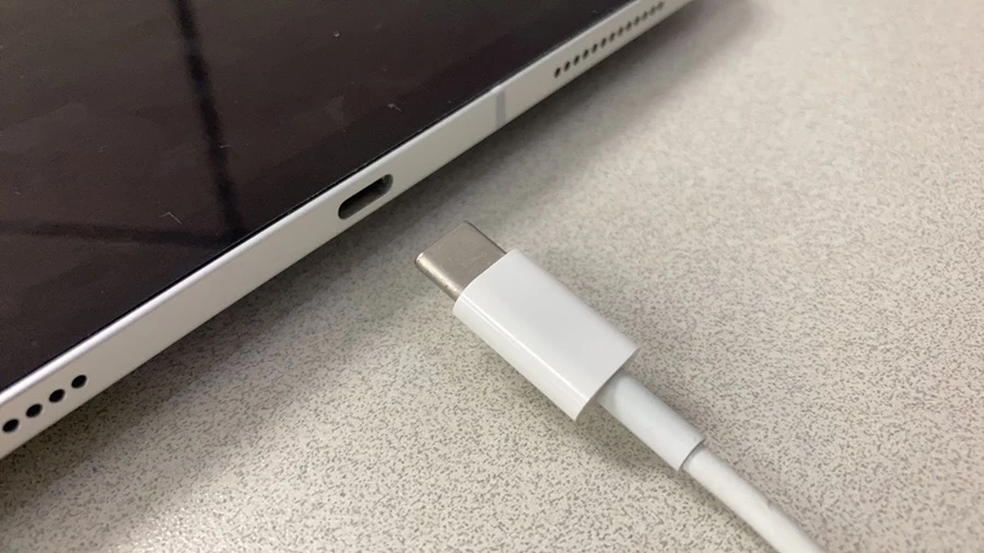 USB-C타입 충전기 / 위키트리