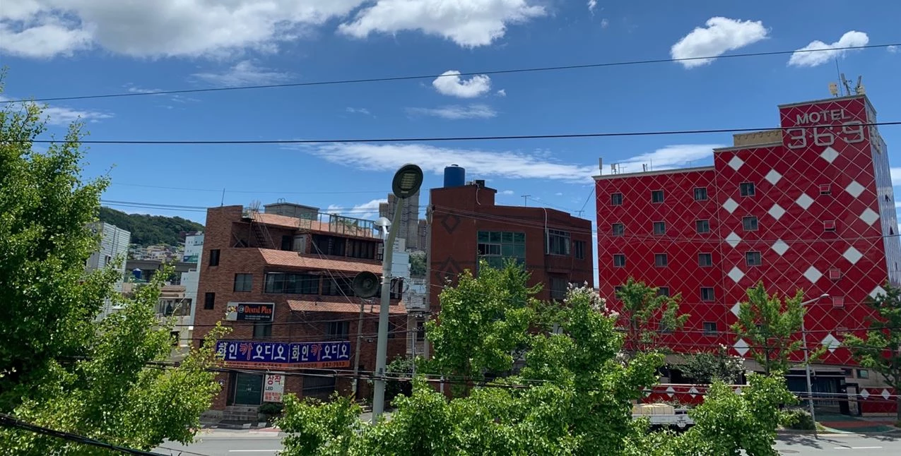 부산 동구 법일동 협동조합형 임대 아파트 '범일동스마트시티'사업을 계획한 사업부지에 이미 다른 시행사가 지난 5월 해당 부지에 대한 토지매입을 완료하고 현재 설계 업무를 진행중에 있으며, 다음달 10월경 건축심의를 동구청에 접수할 예정이다.<저작권자(c) 위키트리, 무단 전재-재배포 금지> / 사진=최학봉 기자