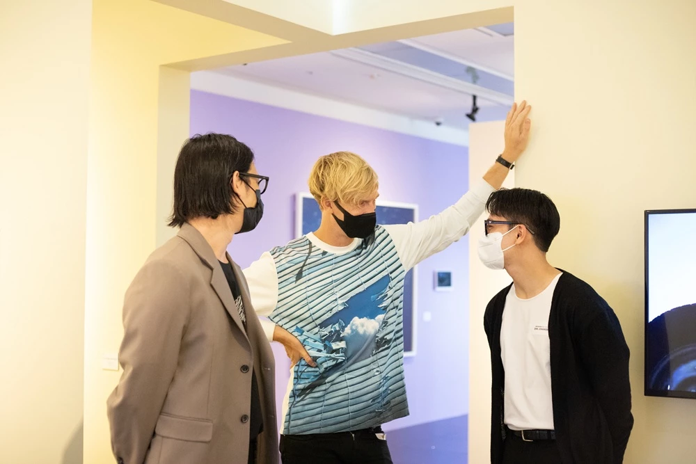 박기웅과 만난 에릭 요한슨(가운데)