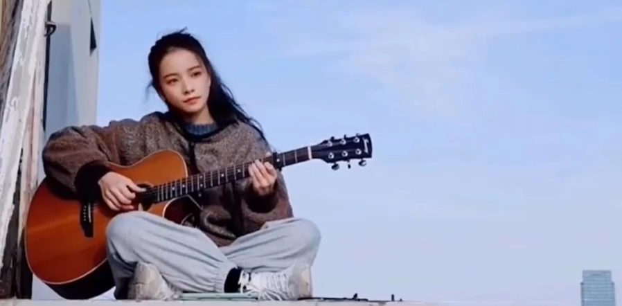 중국 소셜미디어를 통해 알려진 칭화대 여신 '화즈빙' / 이하 중국 동영상 플랫폼 '비리비리'