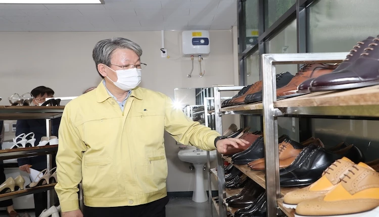 청년메이커센터 수제화 전시 / 정읍시