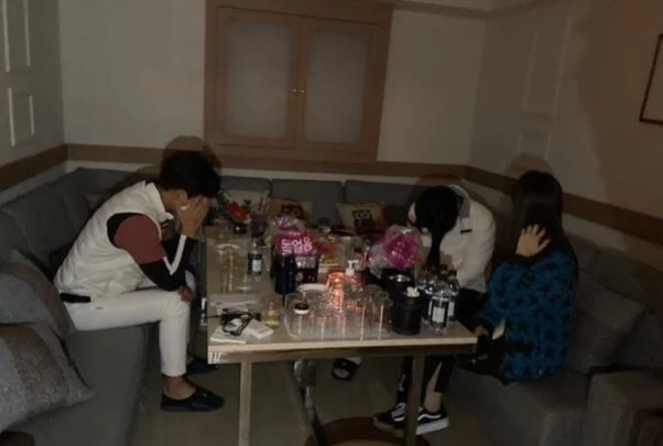 적발된 강남의 유흥주점. / 이하 수서경찰서 제공