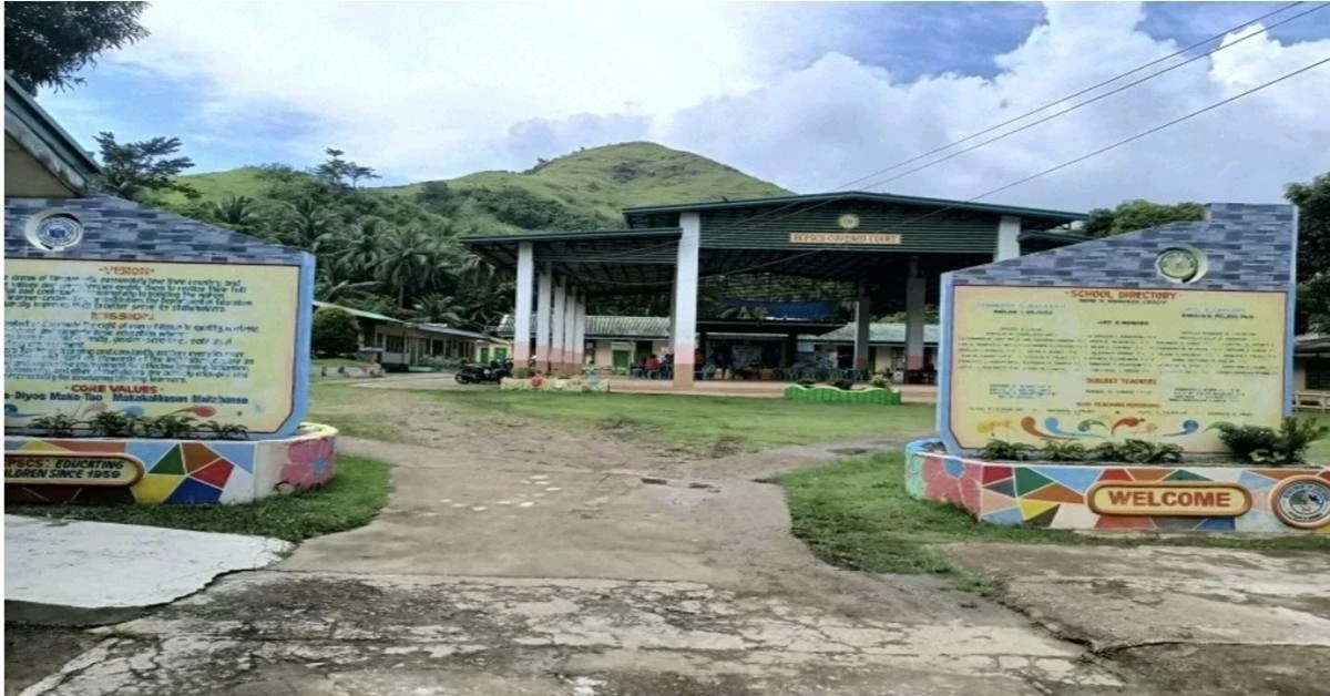 필리핀 마스바테제 주 아로로이시티(마스바테 제2의 큰도시)에 있는 루포씨파제스에스알센트럴스쿨(1학년~9학년) 모습. 이 학교에서 각 지역 분교로 나눔(후원) 물품이 전달된다.