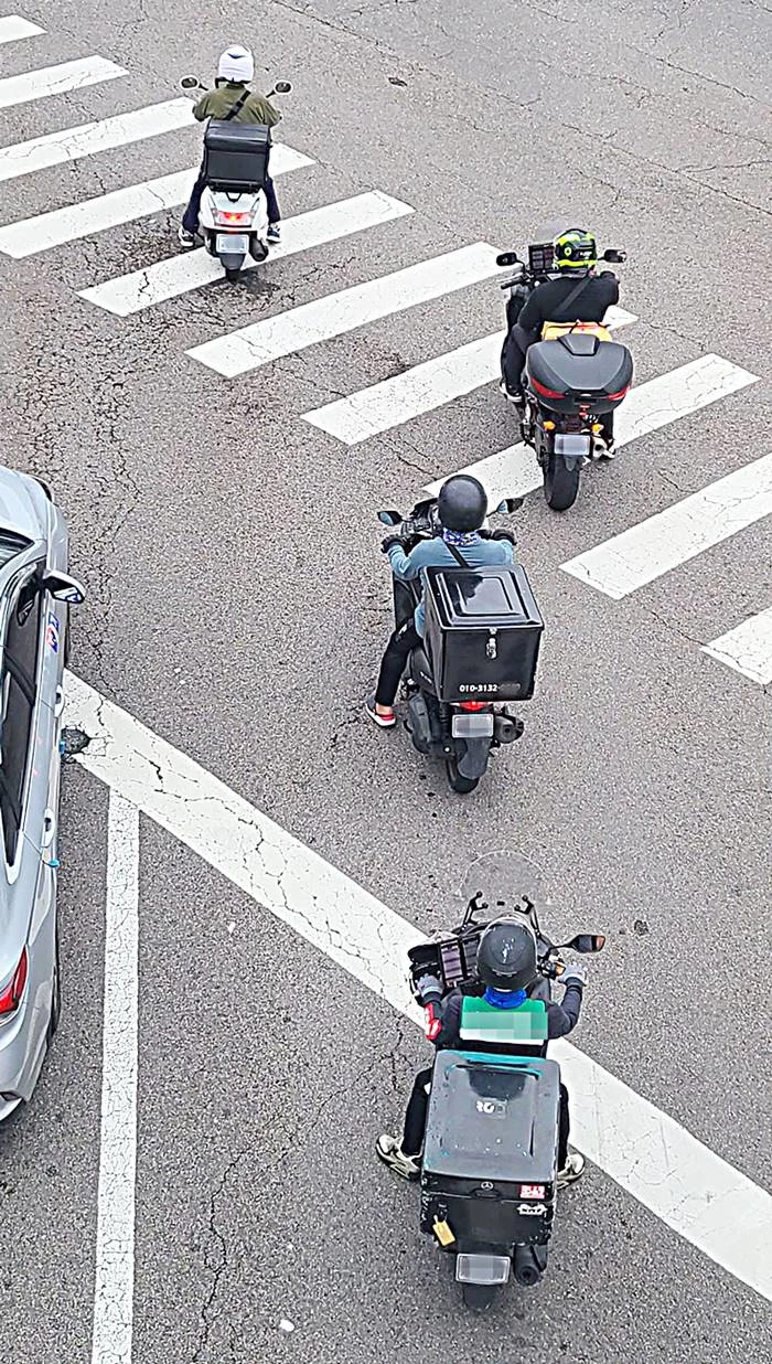 배달원 자료 사진