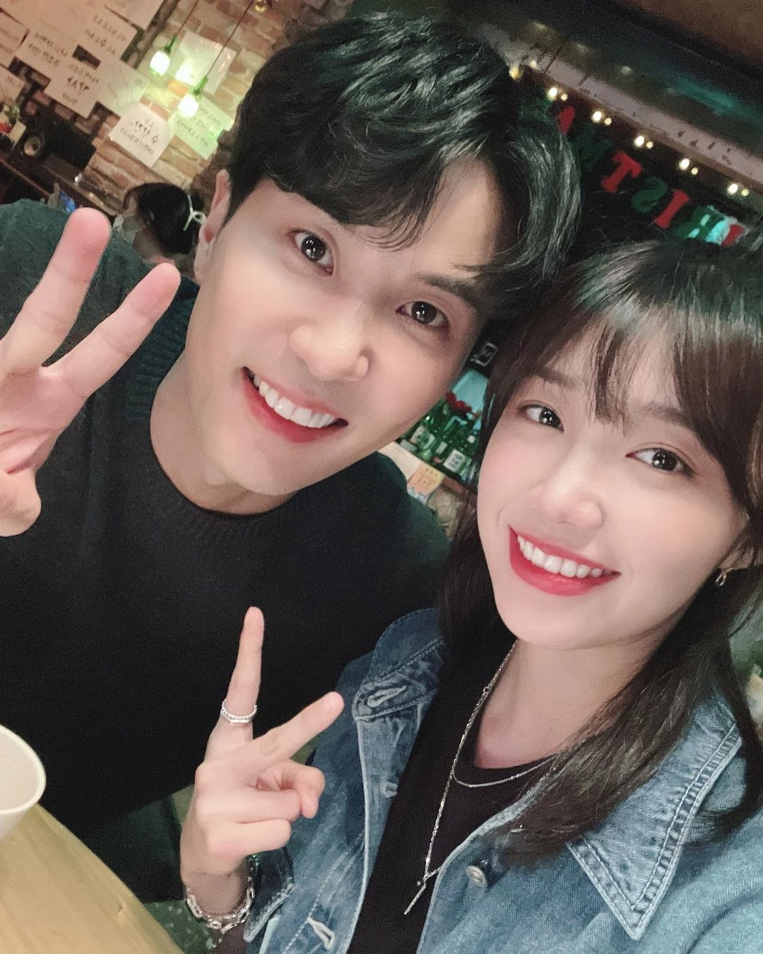 김지석과 정은지 / 이하 정은지 인스타그램