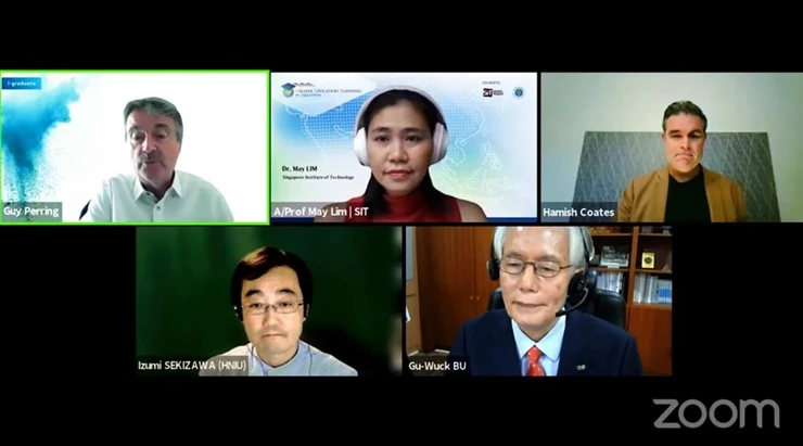 와이즈유 영산대학교 부구욱 총장(사진 오른쪽 아래)이 지난 11일 열린 '2021 HEPA포럼'의 화상회의에 패널로 참석해 전통적 교수학습체제 혁신을 강조하고 있다. / 사진제공=와이즈유