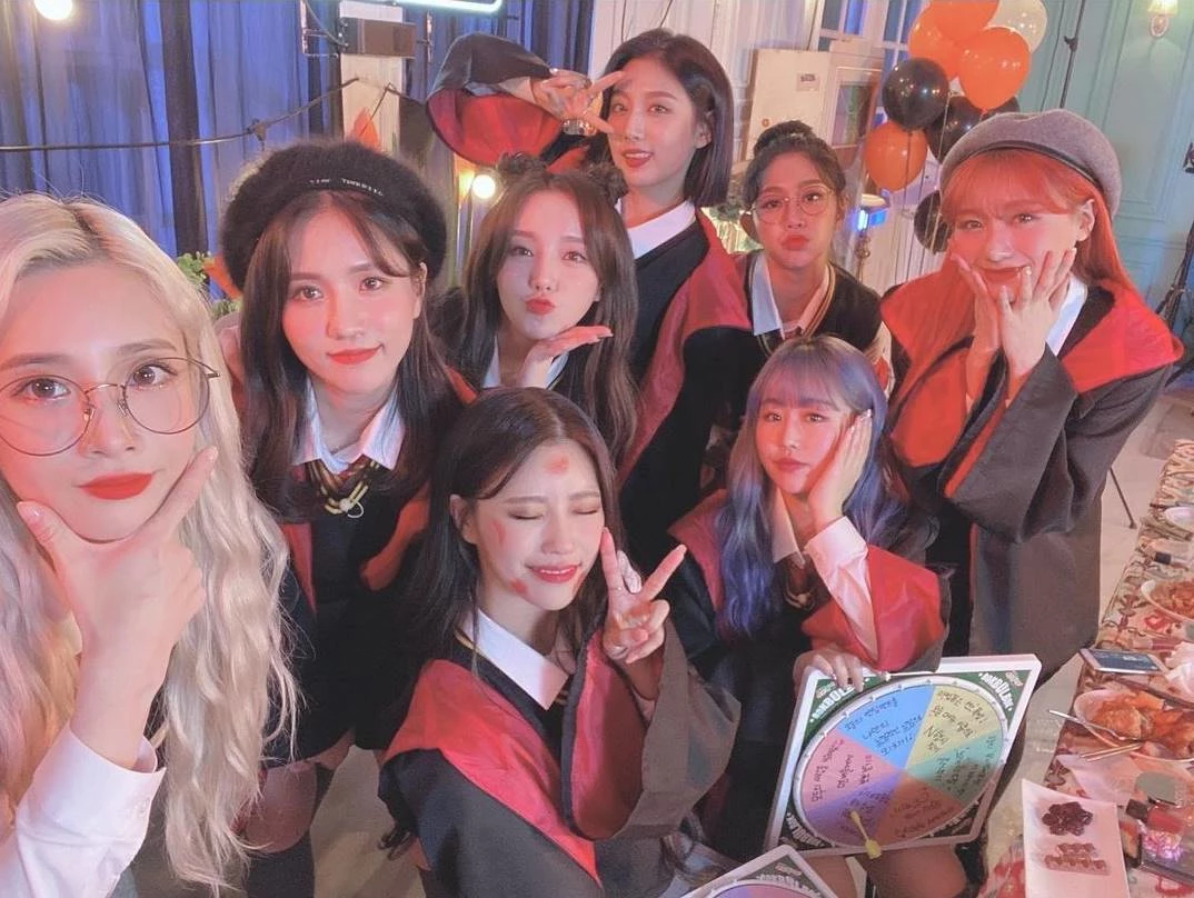 러블리즈 완전체 / 러블리즈 공식 인스타그램