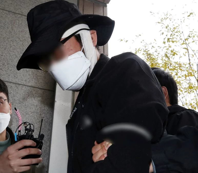 층간소음 갈등 아래층 일가족에 흉기 휘두른 가해자 A씨 / 뉴스1