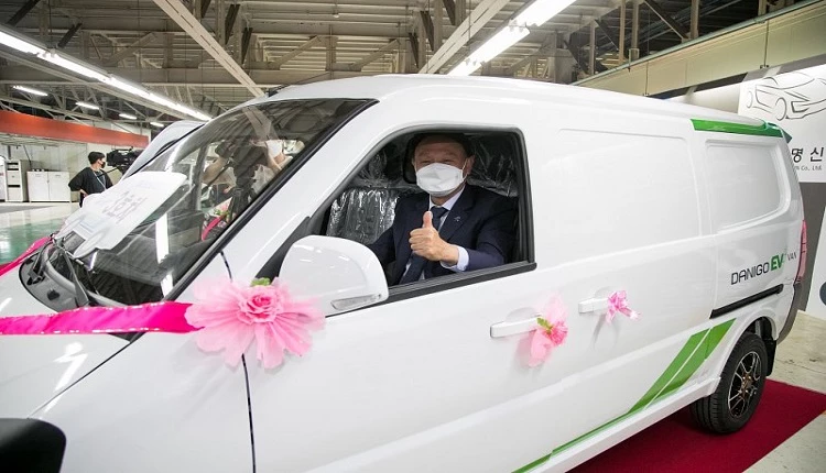 (주)명신 생산1호차 출고식 / 군산시