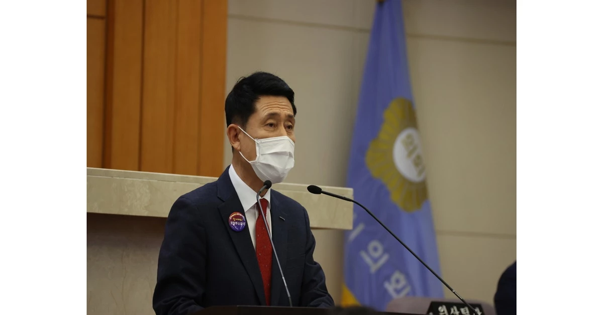 시정연설을 하고 있는 이강덕 시장 / 포항시 제공