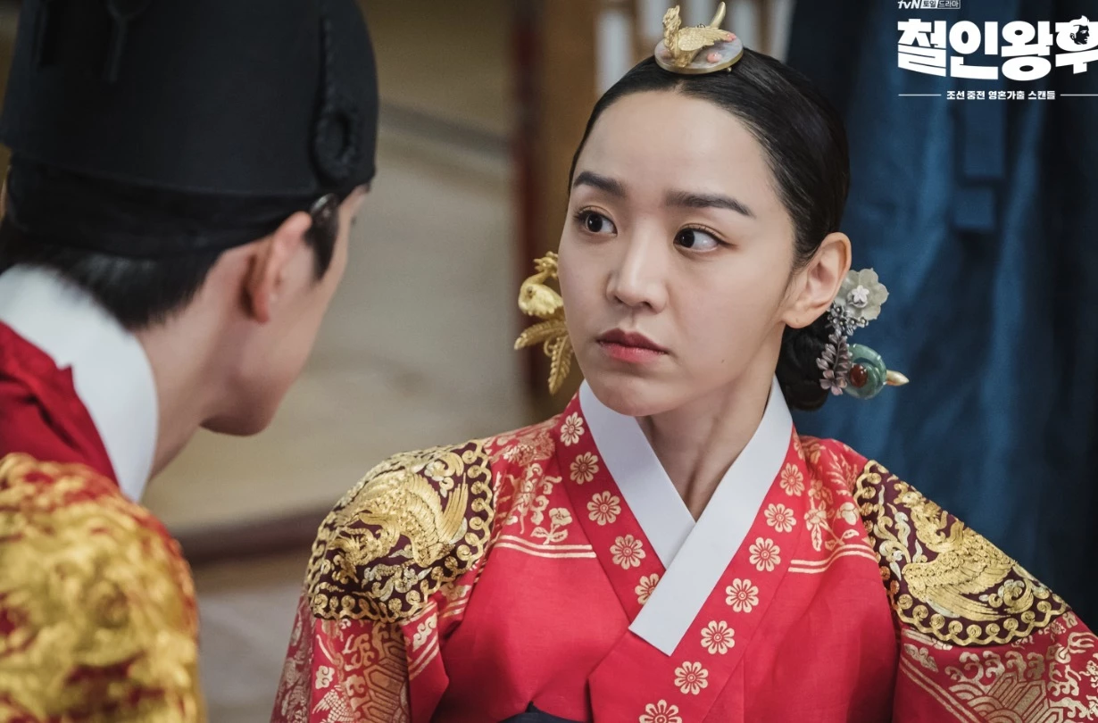 역사왜곡 논란이 불거진 드라마 '철인왕후' / 이하 tvN '철인왕후'