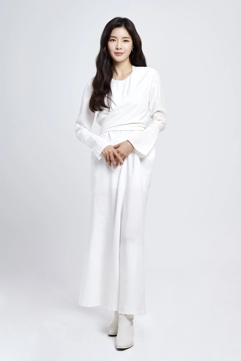 이선빈 / 이하 IST엔터테인먼트