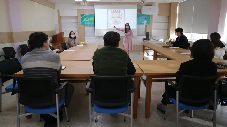 2021 찾아가는 강의, ‘메타버스로 여는 미래교육’ 영천교육지원청이 앞장서다 / 영천교육청