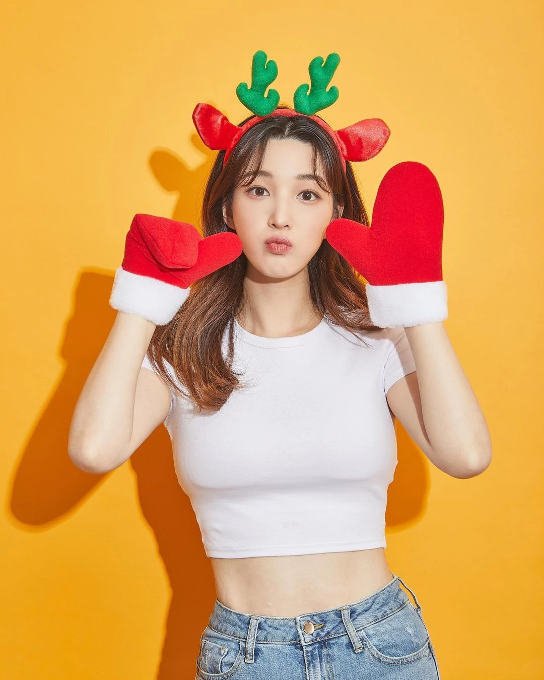 '25세 애셋맘' 율희가 SNS에 올린 사진, '아래 부분'에 눈이 휘둥그레진다 (+사진)
