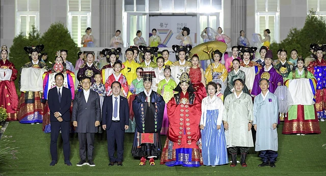 한중일 전통의상 패션쇼