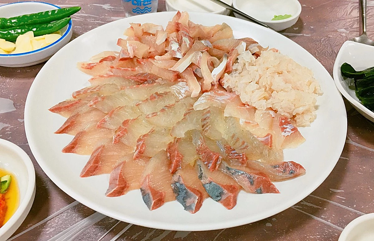 모듬 회. 기사와 관련 없는 자료 사진 / 셔터스톡