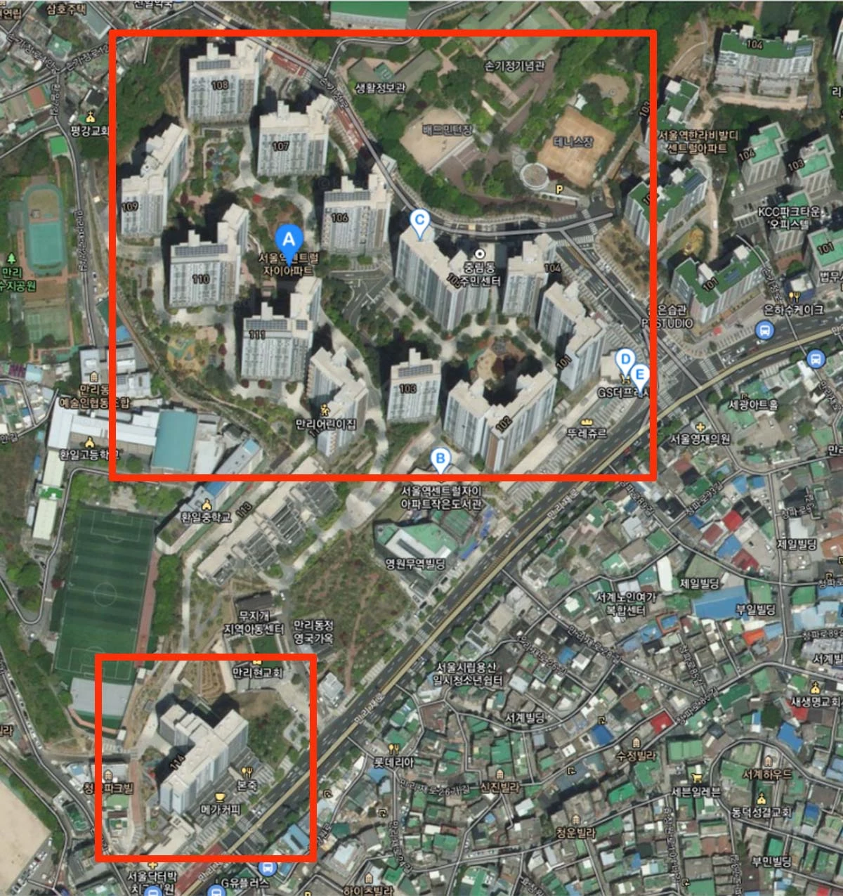 카카오맵 항공뷰를 보면 114동만 외롭게 떨어져 있는 것을 알 수 있다.