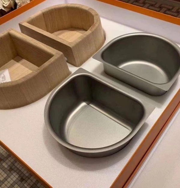 이토랜드 글 '에르메스 신상 밥그릇' 캡처. / 이하 이토랜드