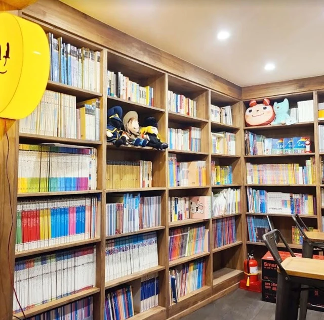 와이즈유 영산대학교  만화애니메이션전공 류수환 교수가 부산 동구 범일동에 25일 지역 아동과 청소년을 위한 복합문화시설인 ‘문화공간반달’을 개관한다.  / 사진제공=경성대