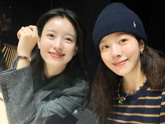 한효주와 한지민 / 이하 한지민 인스타그램