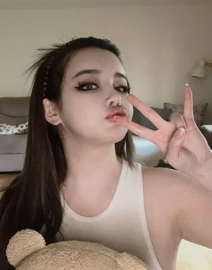 박봄 인스타그램