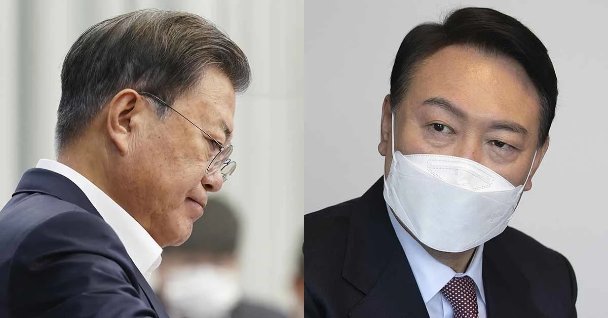 문재인(왼쪽) 대통령과 윤석열 국민의힘 대선 후보. / 뉴스1