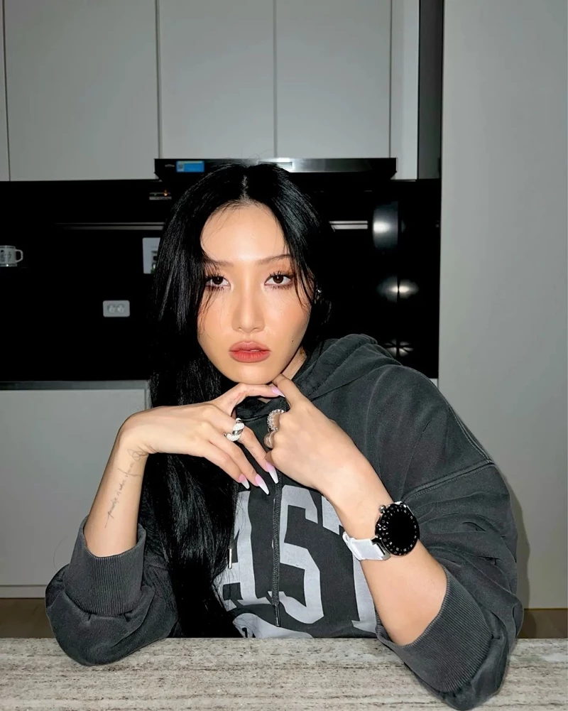 화사 / 화사 인스타그램