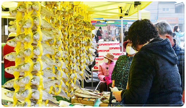 장성군이 일상회복지원금 소비 인증 SNS 이벤트를 진행 중이다.