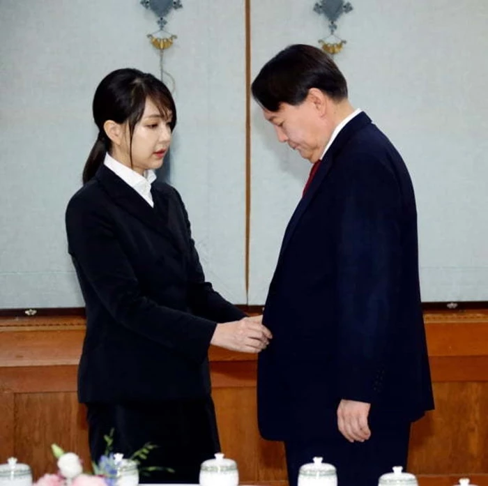 검찰총장 당시의 윤석열 대통령 당선인과 김건희 여사