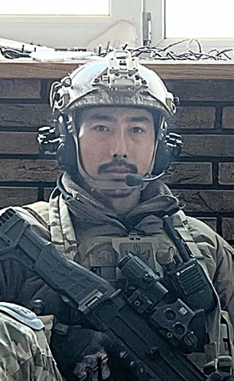 해당 사진을 확대했다