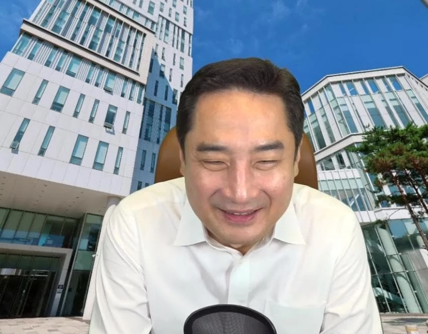 강용석 변호사 / 유튜브 '가로세로연구소'