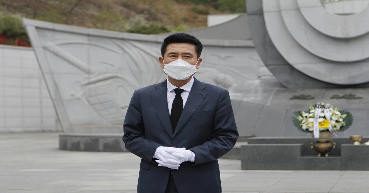 이강덕 포항시장 예비후보의 충혼탑 참배 / 이강덕