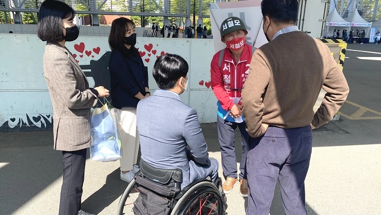 서철모 국민의힘 대전서구청장 예비후보가 장애인의 날을 맞아 중증장애인 콜택시 서비스 확대를 약속했다.  / 자료사진