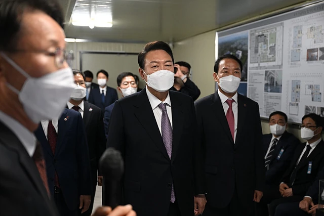 윤석열 대통령 당선인이 20일 북구 오룡동에 있는 국가 인공지능 집적단지 현장을 방문했다.