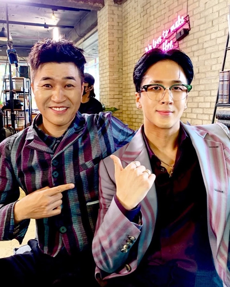 김종민과 함께 한 라비 / 라비 인스타그램