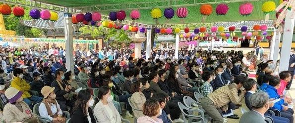 법주사, 부처님오신날 봉축 법요식