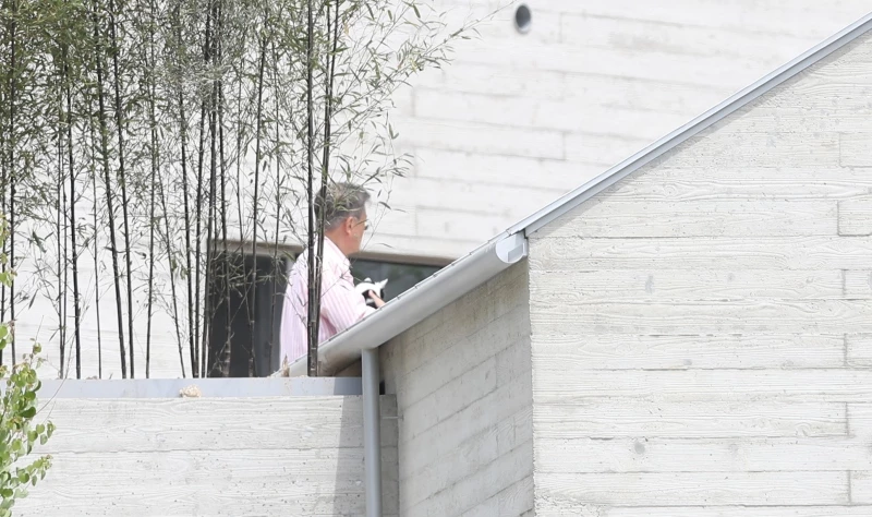 지난 11일 공개된 '자연인'으로 돌아간 문 전 대통령의 모습