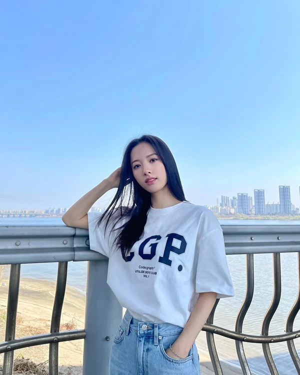 우주소녀 보나 인스타그램