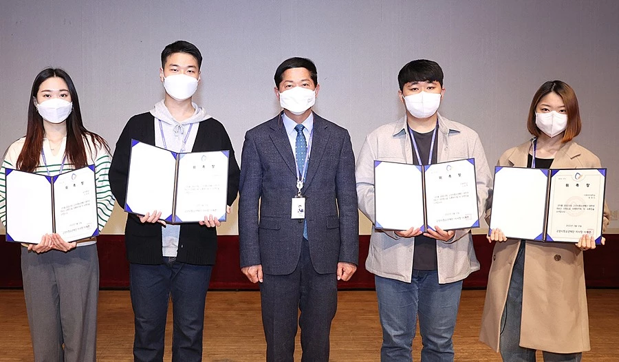 청년멘토단 임명장 수여 / 이하 이재준 고양시장 후보 선거사무소