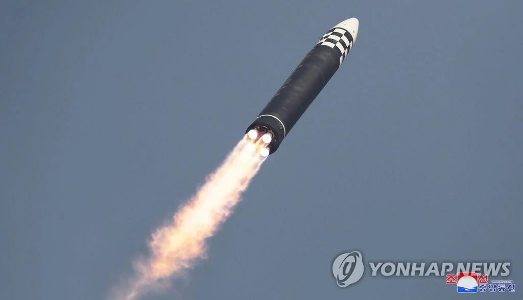 북한 신형ICBM 화성-17형 / 이하 연합뉴스
